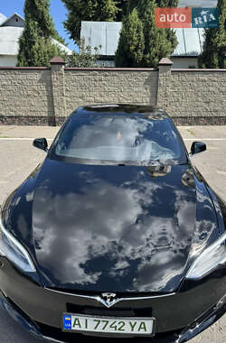 Лифтбек Tesla Model S 2017 в 