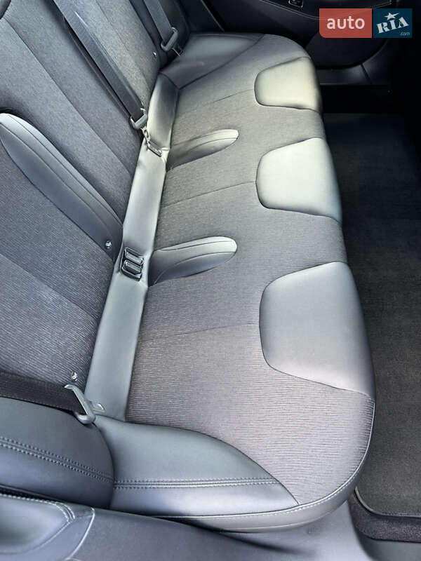 Лифтбек Tesla Model S 2017 в Белой Церкви фото 19 Лифтбек Tesla Model S 2017 в Белой Церкви