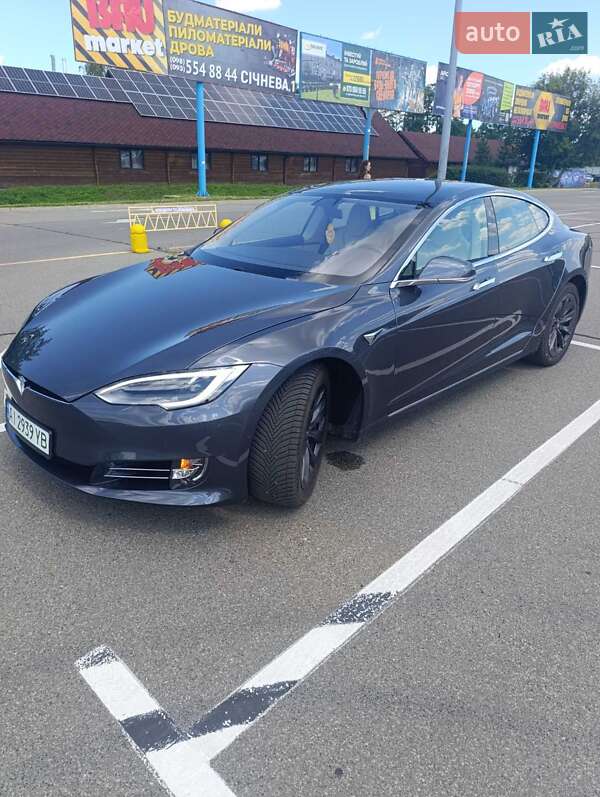 Лифтбек Tesla Model S 2018 в 