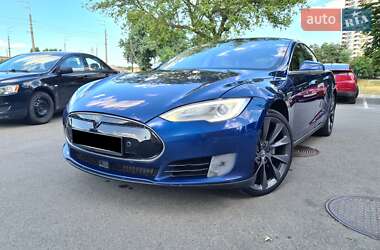 Лифтбек Tesla Model S 2016 в 