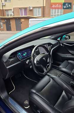Лифтбек Tesla Model S 2018 в 