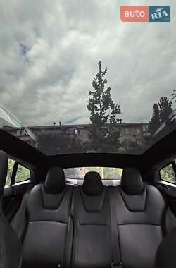 Лифтбек Tesla Model S 2018 в 