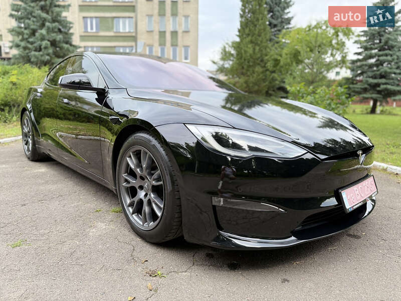Лифтбек Tesla Model S 2021 в 