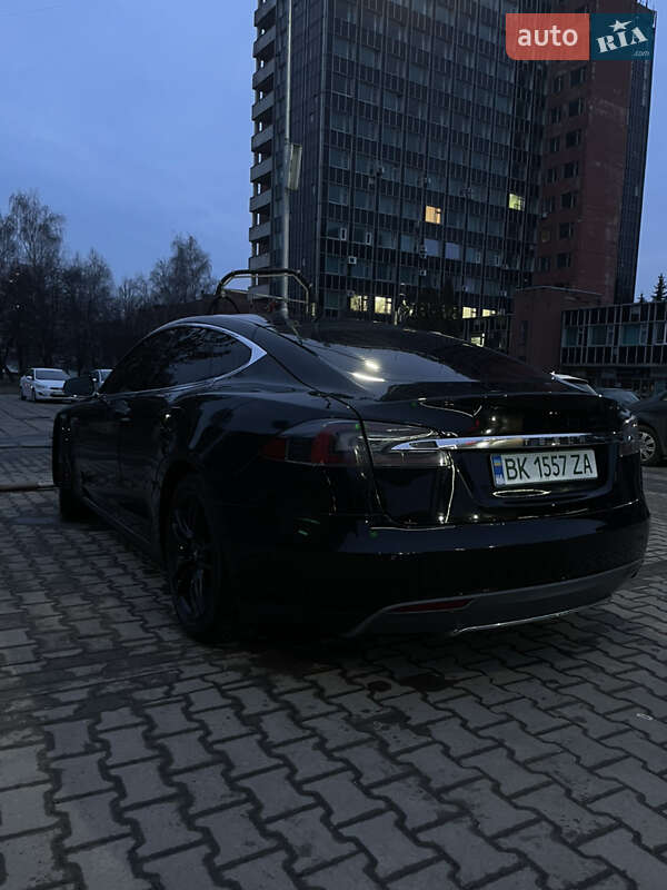 Лифтбек Tesla Model S 2014 в Ровно фото 4 Лифтбек Tesla Model S 2014 в Ровно
