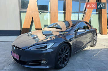 Лифтбек Tesla Model S 2017 в 