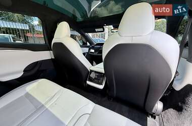 Лифтбек Tesla Model S 2021 в 