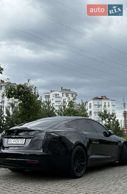 Лифтбек Tesla Model S 2021 в 