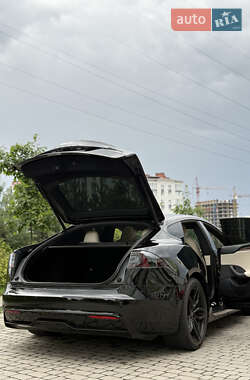 Лифтбек Tesla Model S 2021 в 
