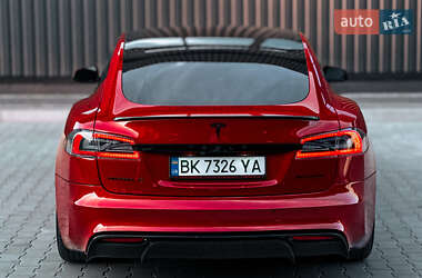 Лифтбек Tesla Model S 2020 в 