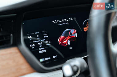 Лифтбек Tesla Model S 2020 в 