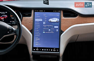 Лифтбек Tesla Model S 2020 в 