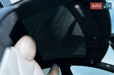 Лифтбек Tesla Model S 2020 в 