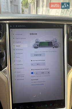 Лифтбек Tesla Model S 2013 в 