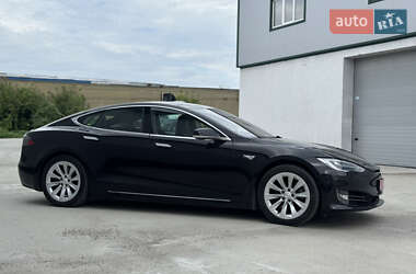 Лифтбек Tesla Model S 2016 в 