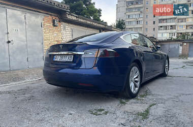 Лифтбек Tesla Model S 2016 в 