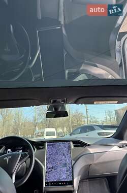 Ліфтбек Tesla Model S 2020 в 
