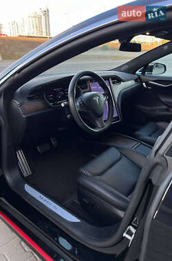 Лифтбек Tesla Model S 2020 в 