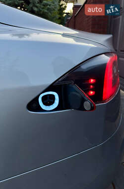 Лифтбек Tesla Model S 2013 в 