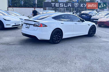Лифтбек Tesla Model S 2021 в 