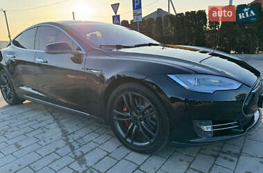 Лифтбек Tesla Model S 2014 в 