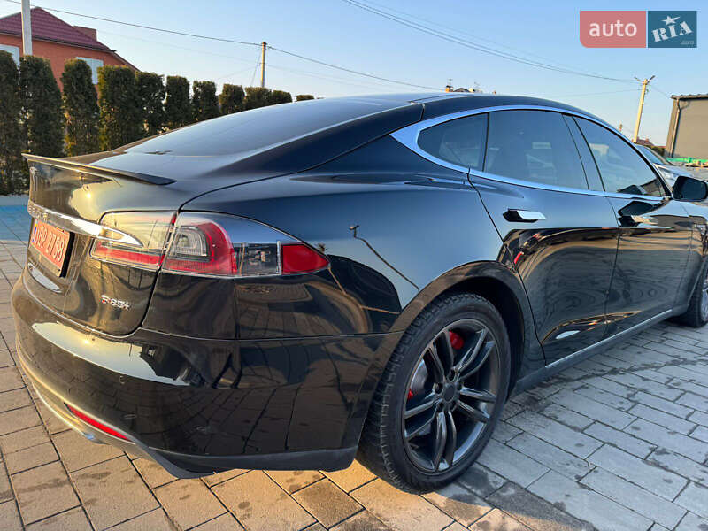 Ліфтбек Tesla Model S 2014 в Луцьку