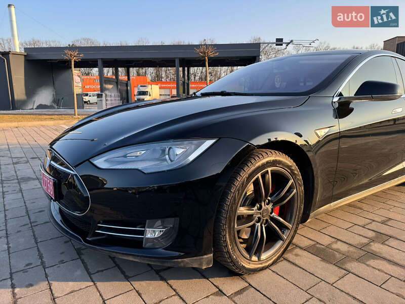 Ліфтбек Tesla Model S 2014 в Луцьку