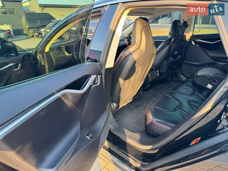 Ліфтбек Tesla Model S 2014 в Луцьку