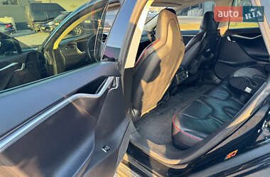 Лифтбек Tesla Model S 2014 в 