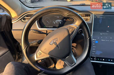 Лифтбек Tesla Model S 2014 в 