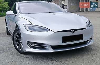 Ліфтбек Tesla Model S 2018 в 