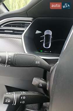 Ліфтбек Tesla Model S 2018 в 
