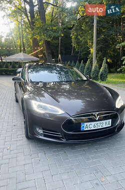 Лифтбек Tesla Model S 2013 в 