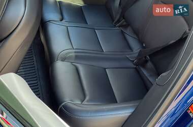 Лифтбек Tesla Model S 2017 в 