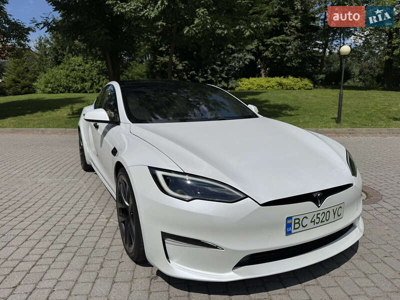 Лифтбек Tesla Model S 2022 в Львове