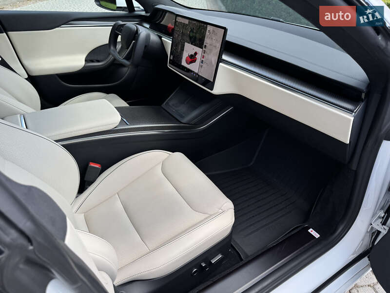 Лифтбек Tesla Model S 2022 в Львове