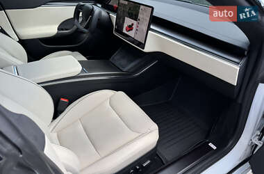 Лифтбек Tesla Model S 2022 в 