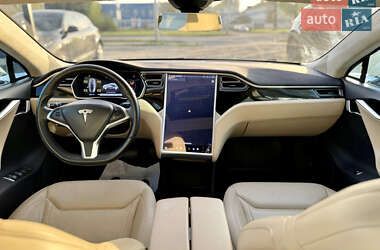 Ліфтбек Tesla Model S 2015 в 