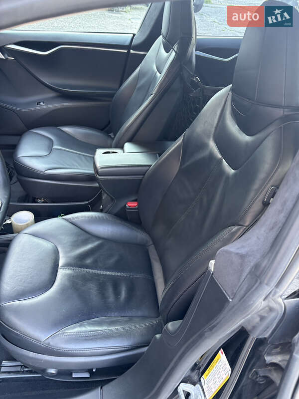 Лифтбек Tesla Model S 2014 в Ровно