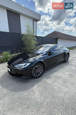 Ліфтбек Tesla Model S 2017 в Києві