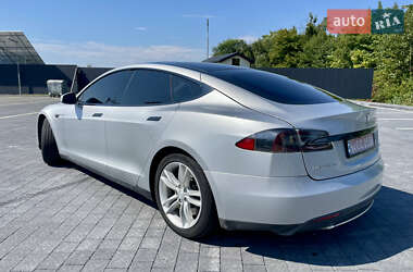 Лифтбек Tesla Model S 2013 в Самборе