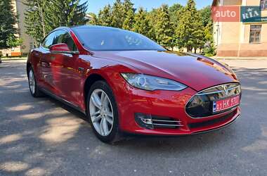 Лифтбек Tesla Model S 2014 в 
