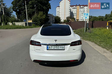 Лифтбек Tesla Model S 2016 в 