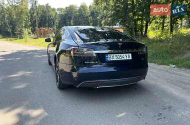 Лифтбек Tesla Model S 2013 в 