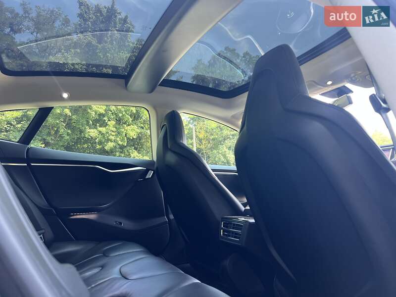 Лифтбек Tesla Model S 2013 в Хмельницком