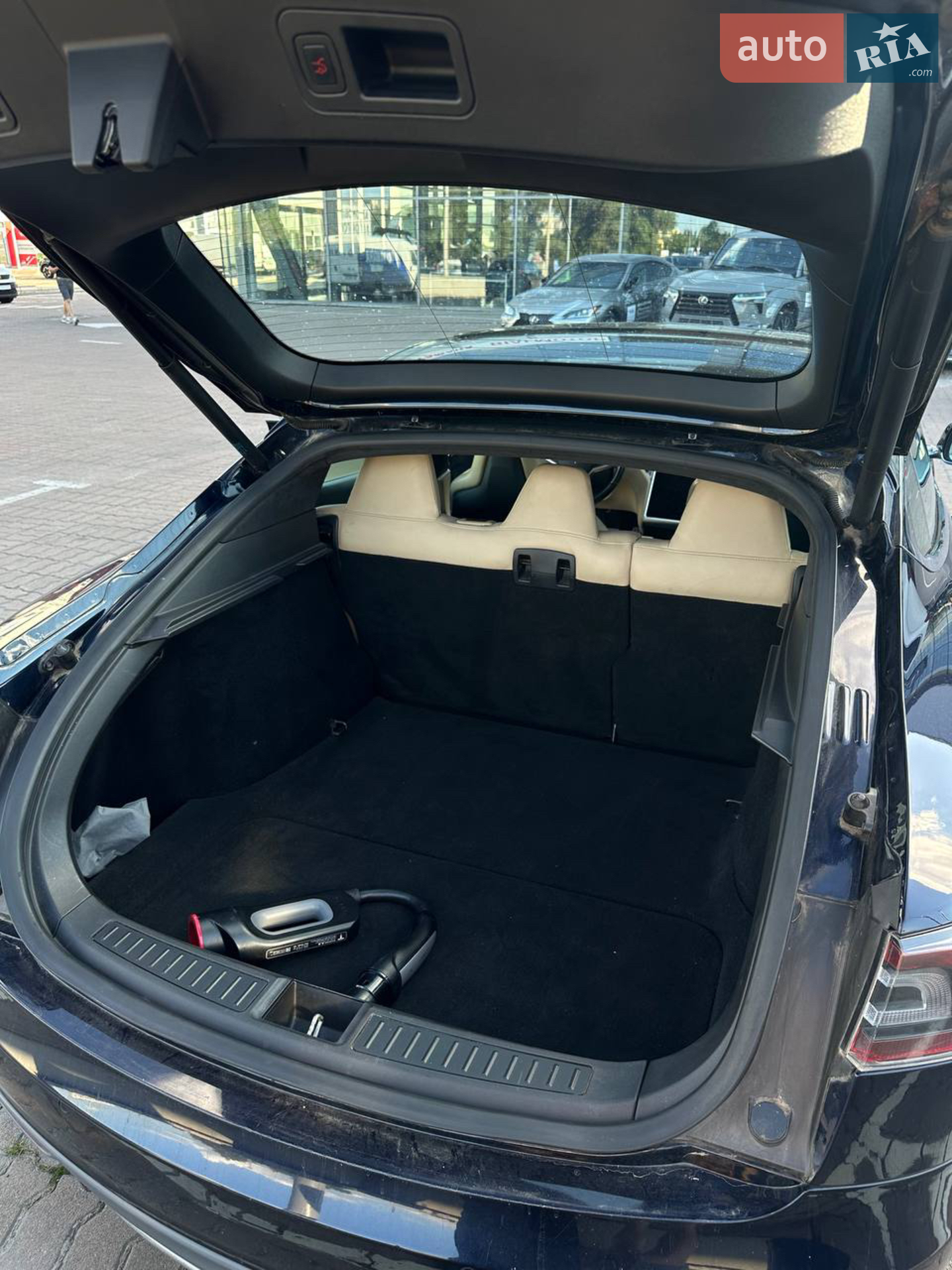 2015 Tesla Model S - мініатюра 14
