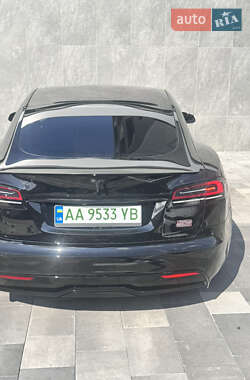 Лифтбек Tesla Model S 2022 в 