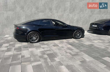 Лифтбек Tesla Model S 2022 в 