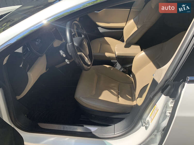 Лифтбек Tesla Model S 2015 в Одессе