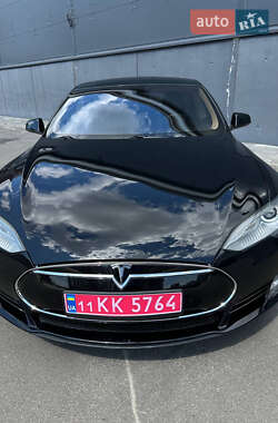 Лифтбек Tesla Model S 2014 в 