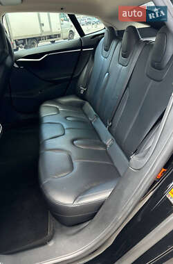 Лифтбек Tesla Model S 2014 в 